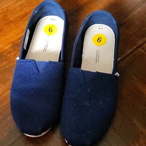 COPY - Toms shoes